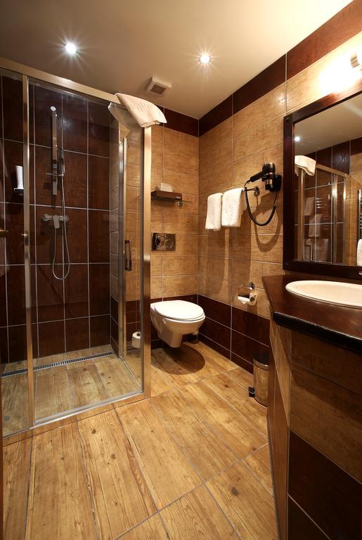 Apartments & Suites Zluta Hruska Plzeň Exteriör bild